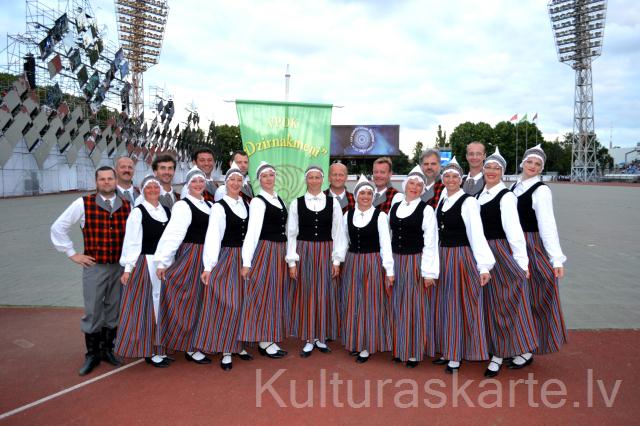 Dzirnakmeņi
